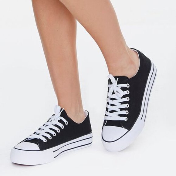 Forever21 black white canvas low top sneakers - Picture 6 of 7